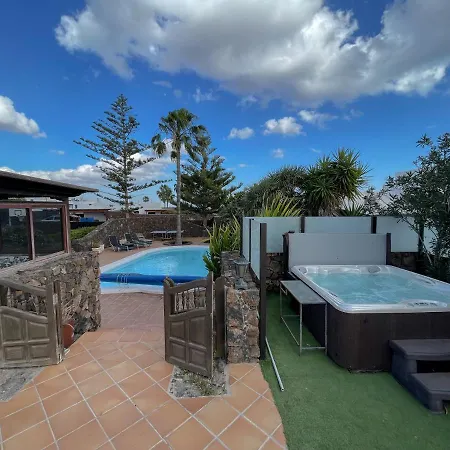 Piscine Jacuzzi 别墅