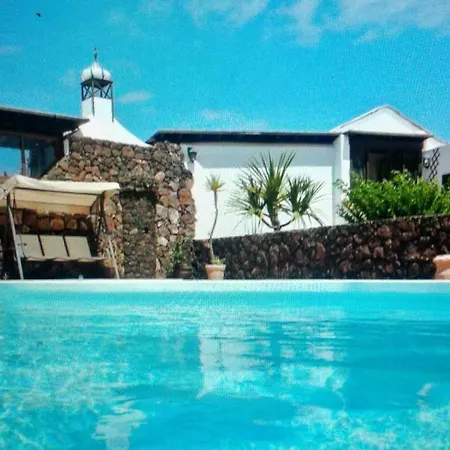 Piscine Jacuzzi فيلة